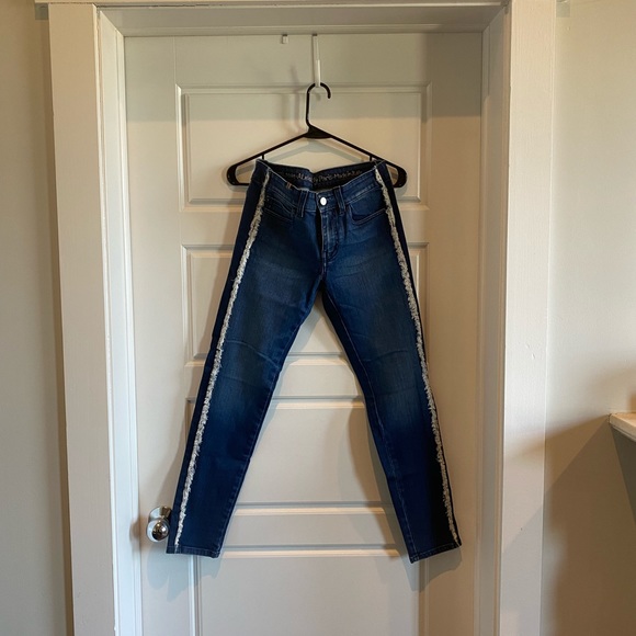 Jeans - Picture 2 of 3